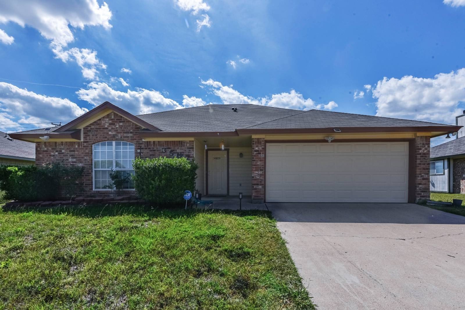 3507 Christie Dr – photo 1 of 24