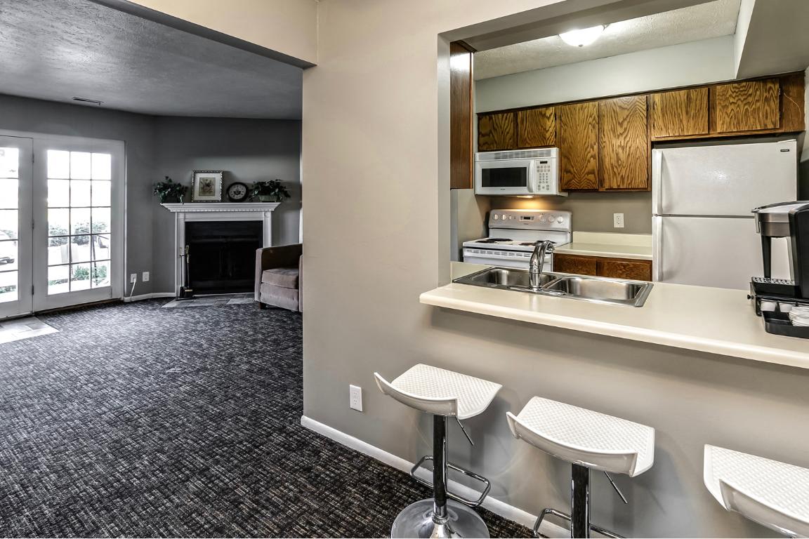 Howard Street Apartments – photo 1