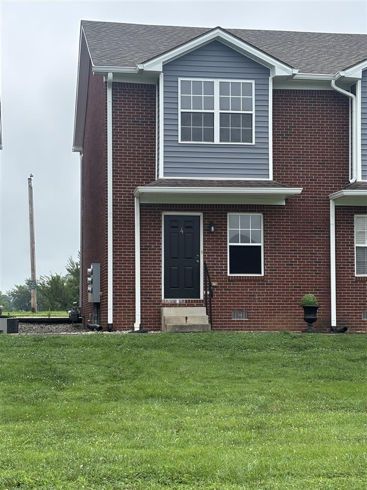 180 Coachman Court – photo 1 of 165