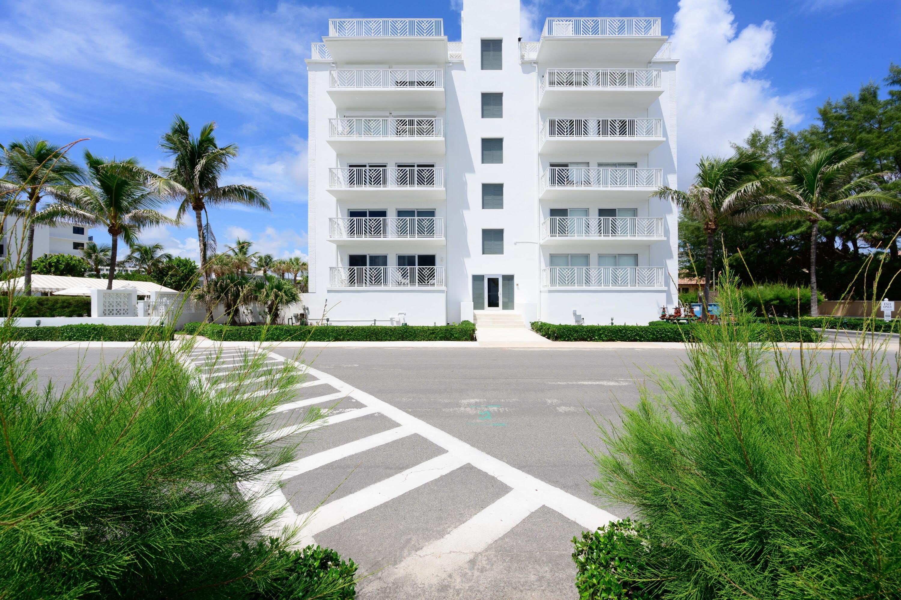 170 N Ocean Boulevard – photo 1