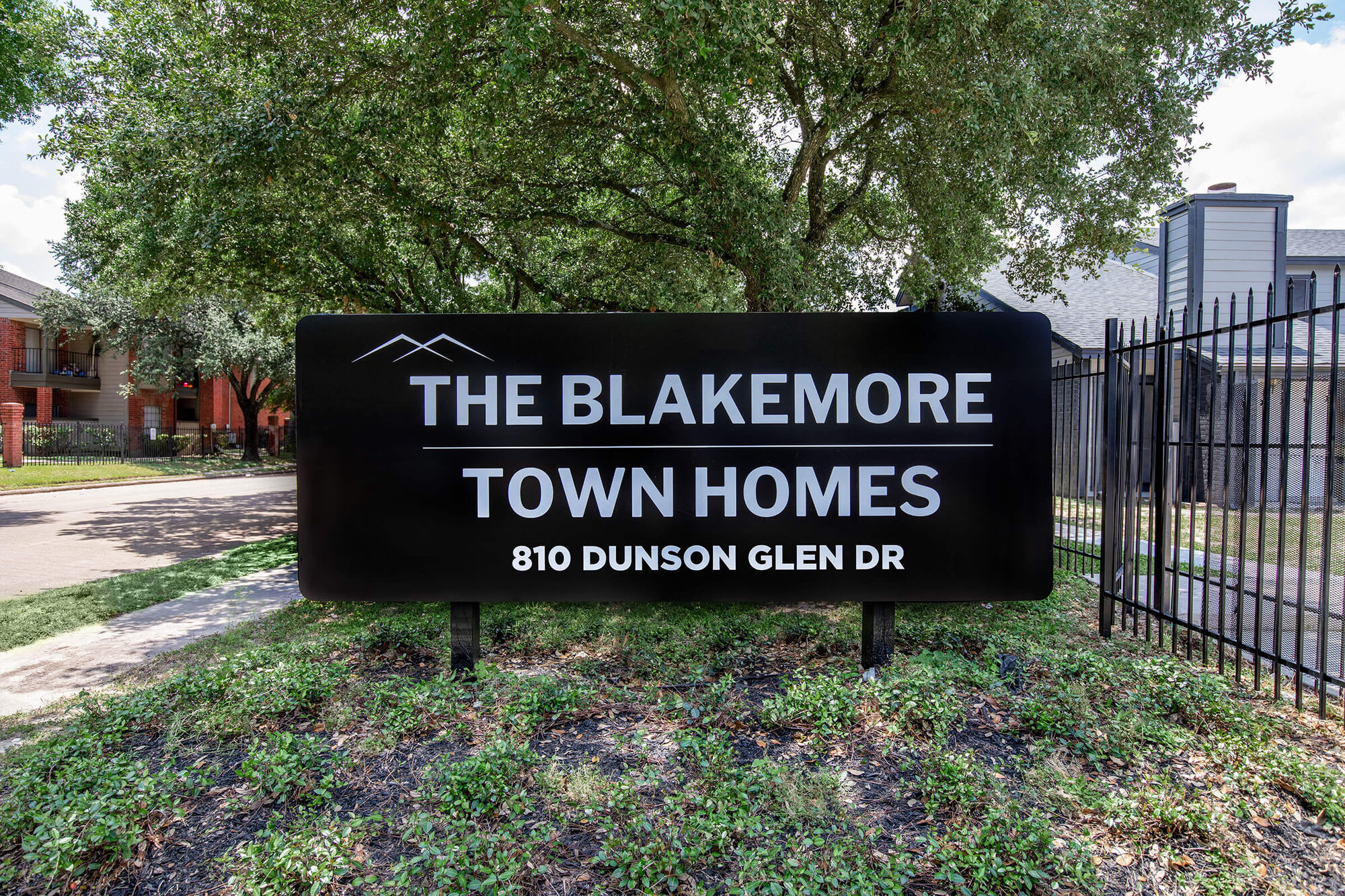 Blakemore Townhomes – photo 1