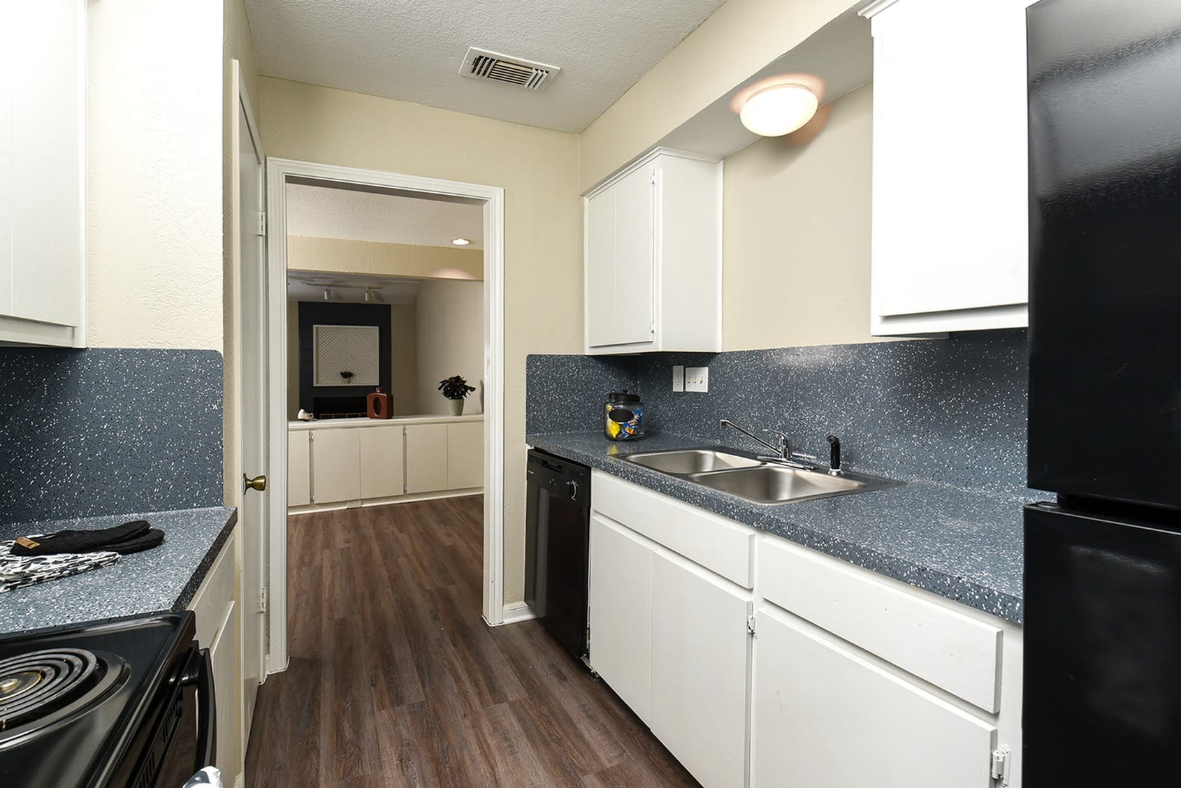 Settler's Creek Apartments – photo 1