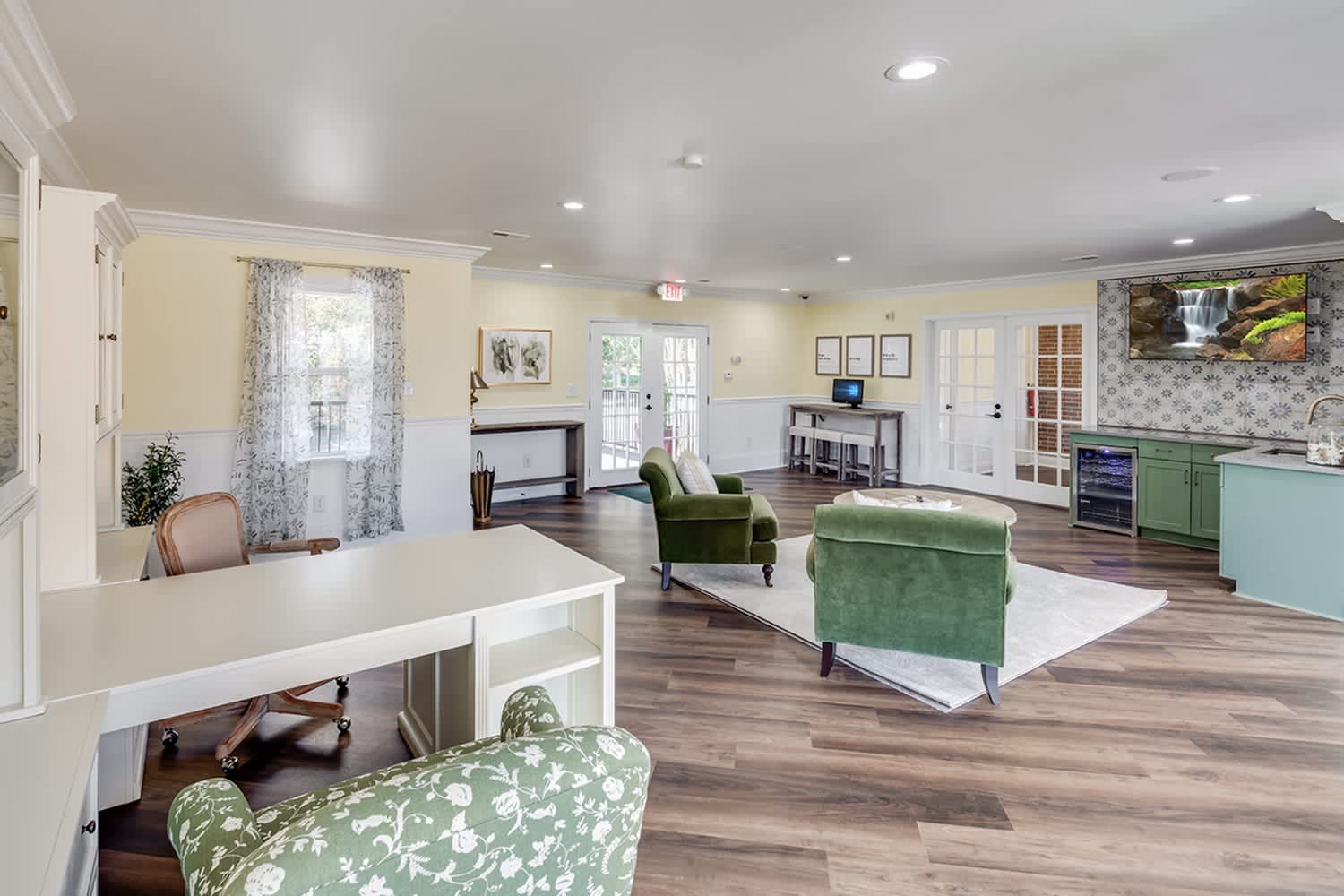 Pelham Place South – photo 1 of 10