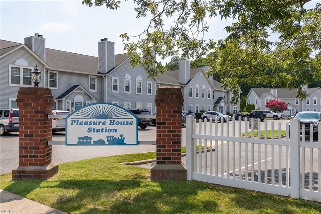 4831 Station House Lane – photo 1