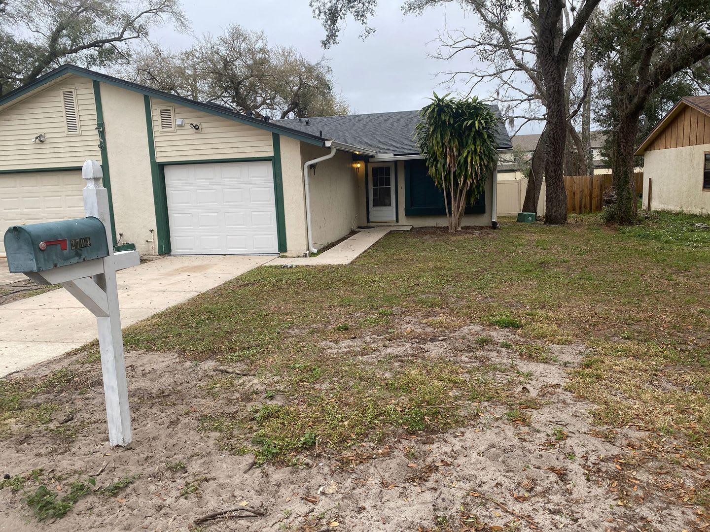 2 Bedroom 1 Bath Duplex In Winter Park For Rent – photo 1 of 15