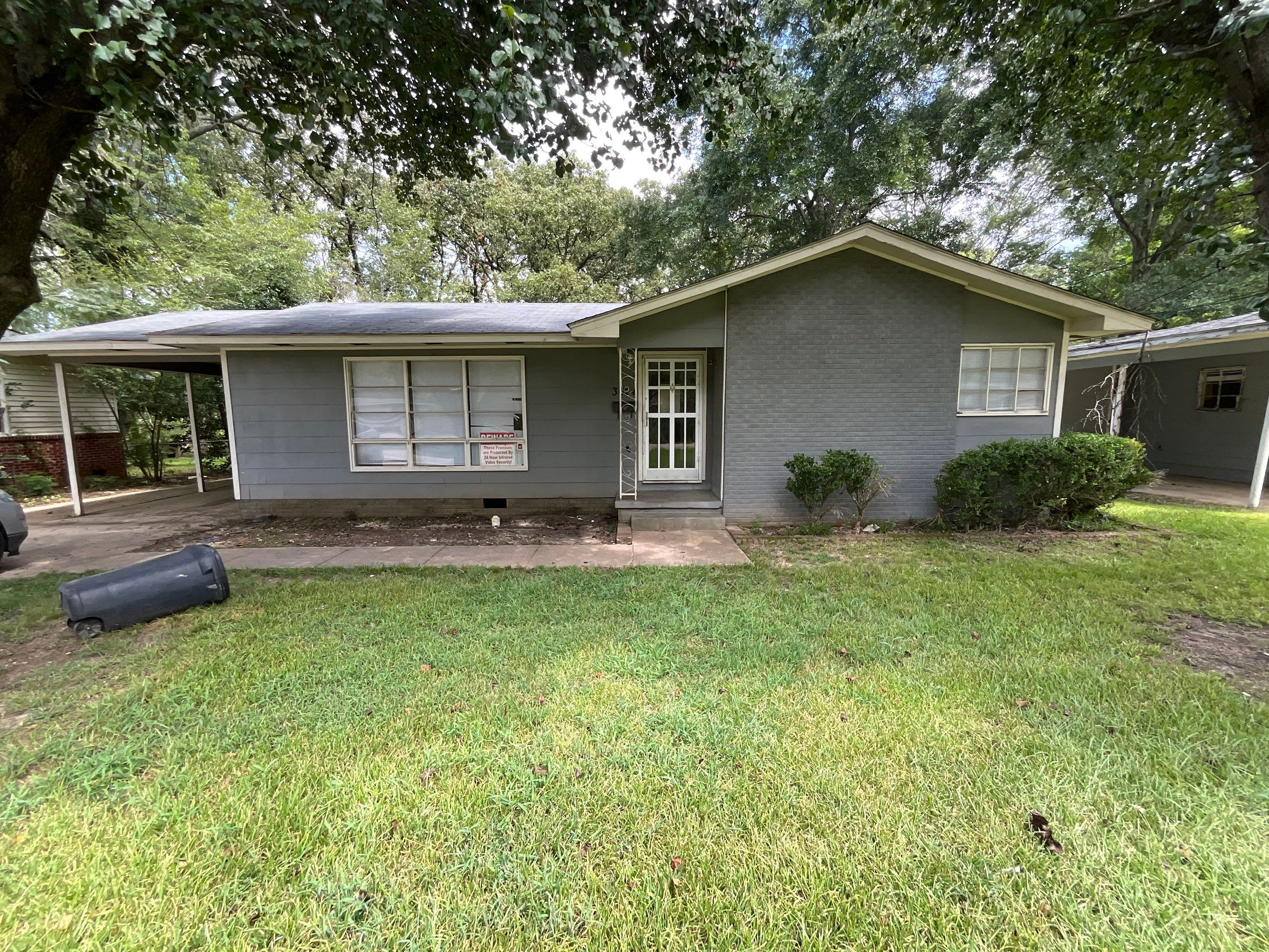 3024 Oak Forest Drive – photo 1