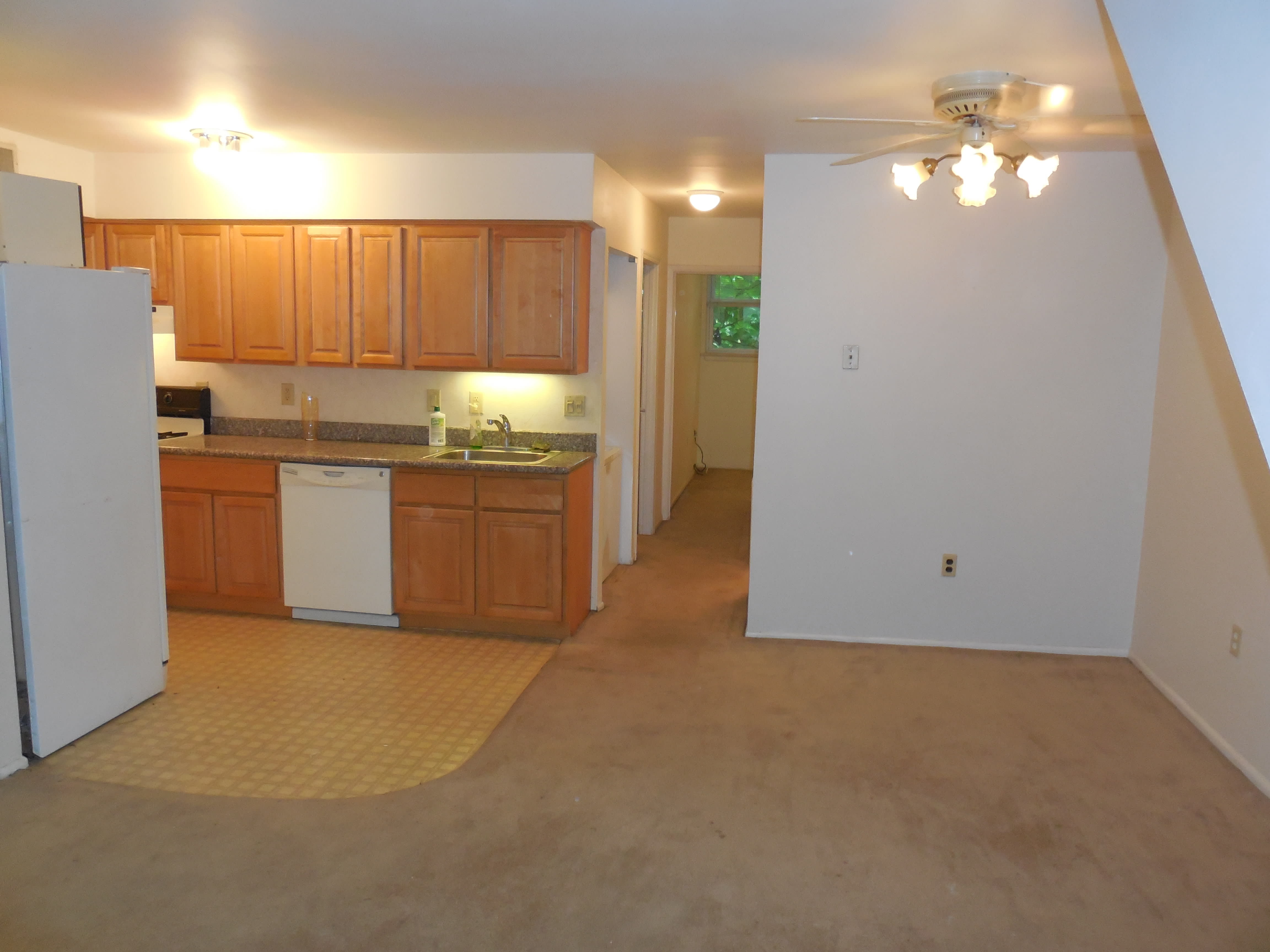 289 Greenough St – photo 1