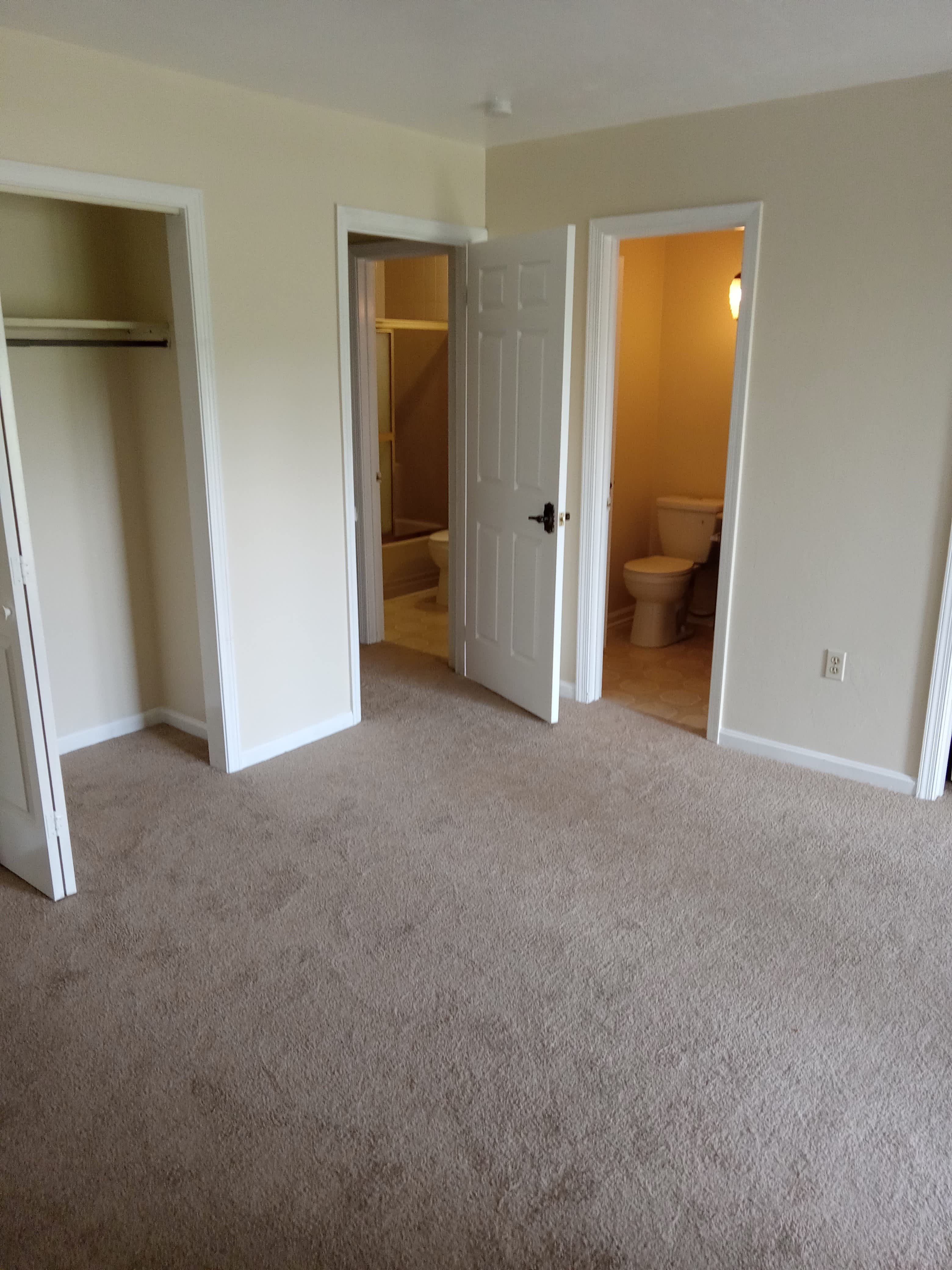 2636 Emmitsburg Rd – photo 1 of 17