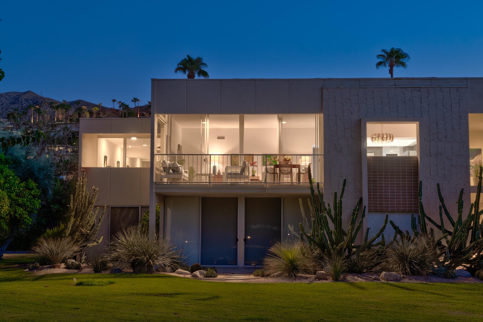 447 Desert Lakes Drive – photo 1