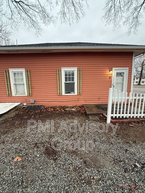 308 Chestnut St – photo 1 of 5