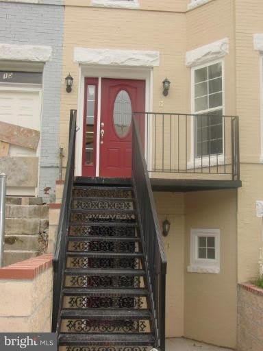 13 S Street NE – photo 1