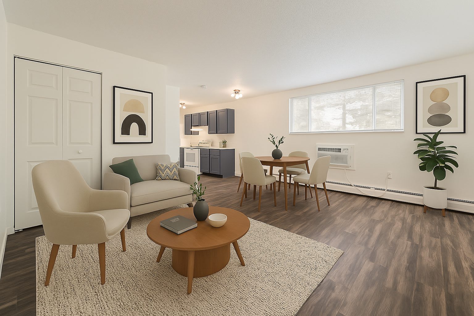 1377 Laredo St 205 – photo 1