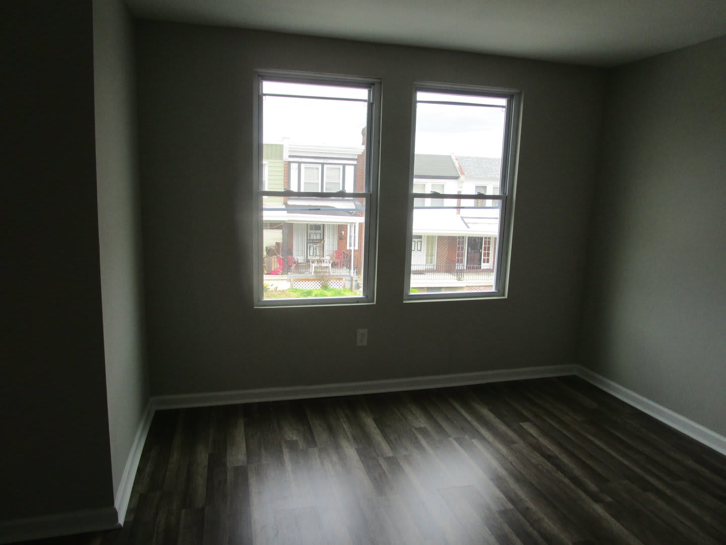 Stunning Home Mt Airy – photo 1
