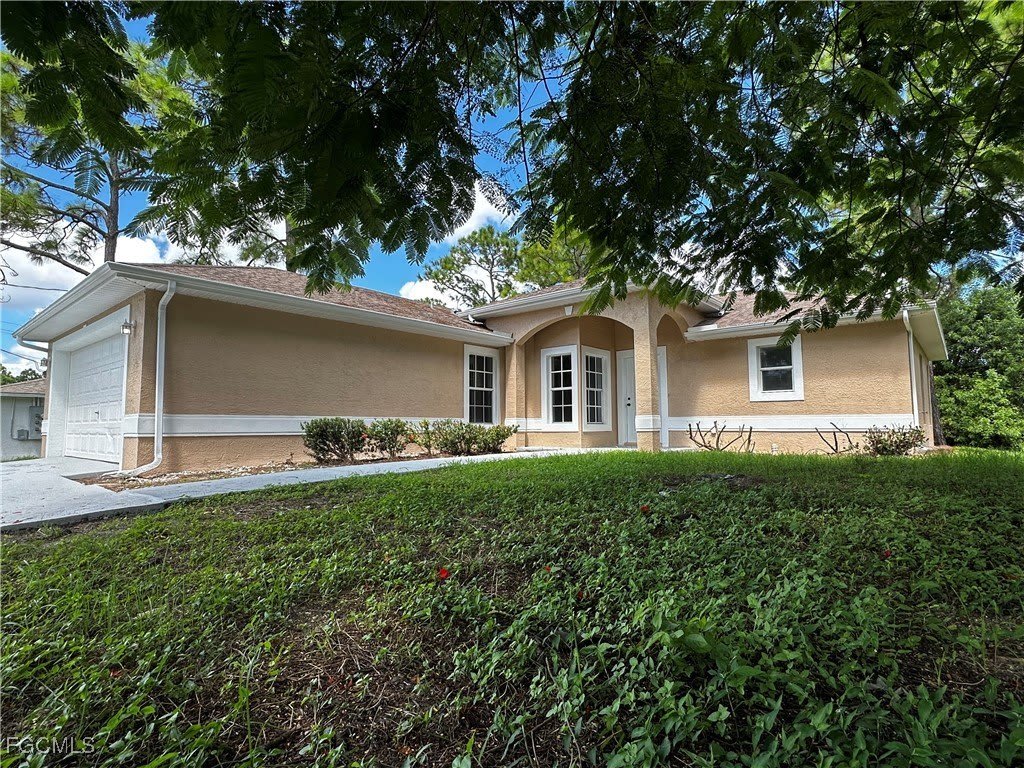 301 E 12th Street – photo 1