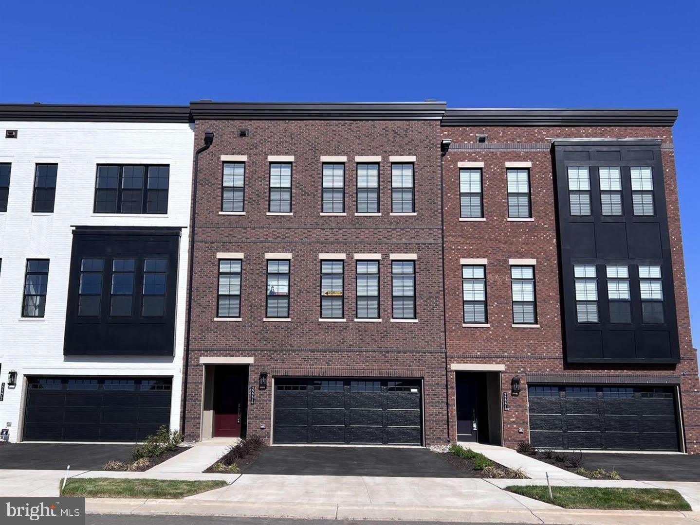22274 RIVANNA SHORE TER – photo 1 of 35