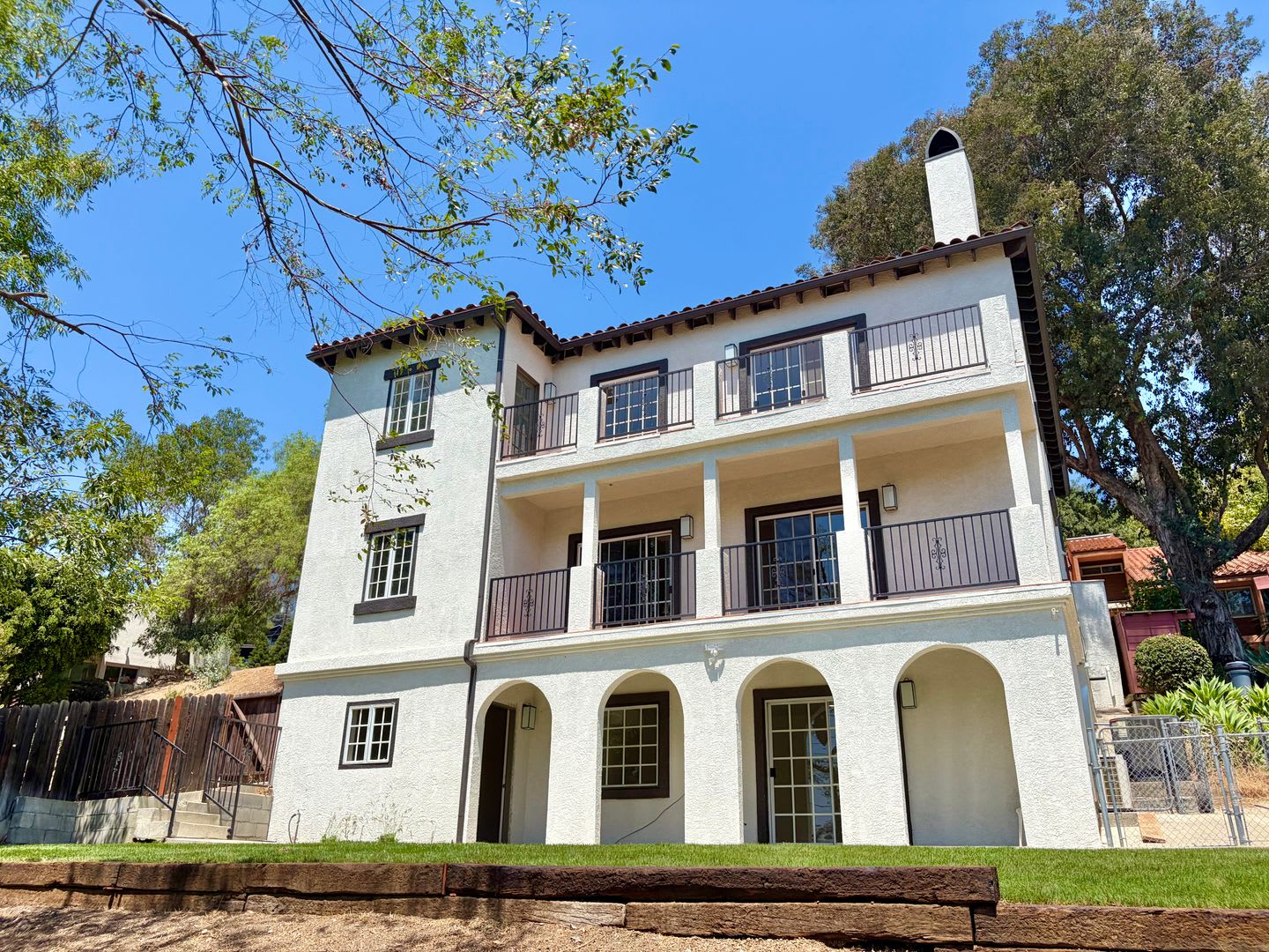 3-Story South Pasadena Hills House w/2 Bonus Rooms + Private Guest Suite – photo 1