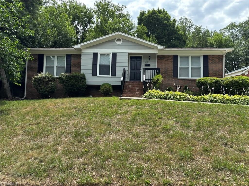 421 Forest Hill Avenue – photo 1