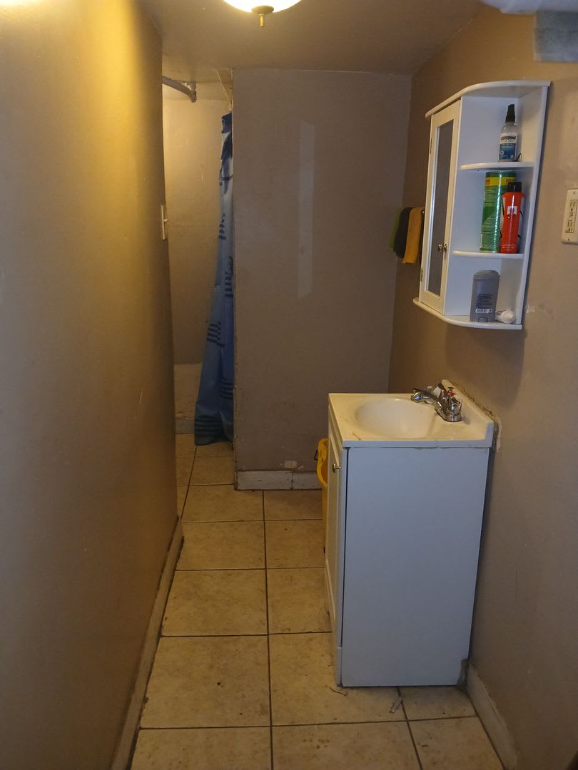 Spacious Newark Home 7 Bedrooms 2 Kitchens – photo 1