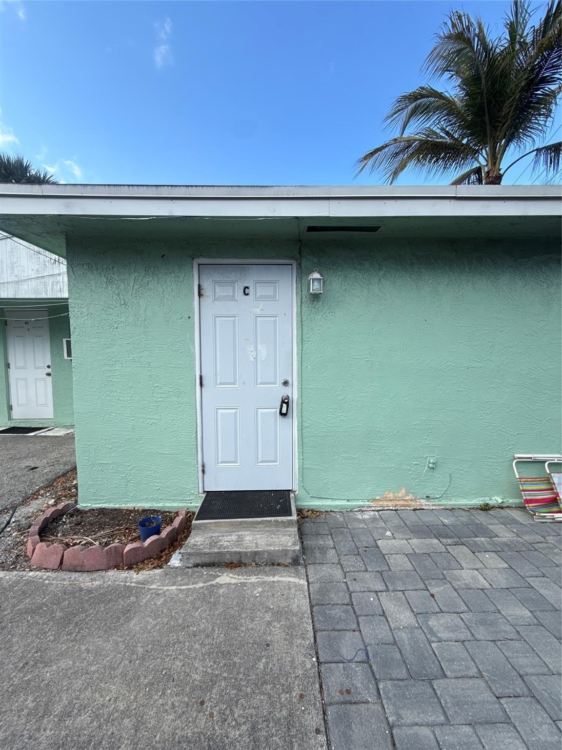 299 SE 12th Avenue – photo 1 of 18