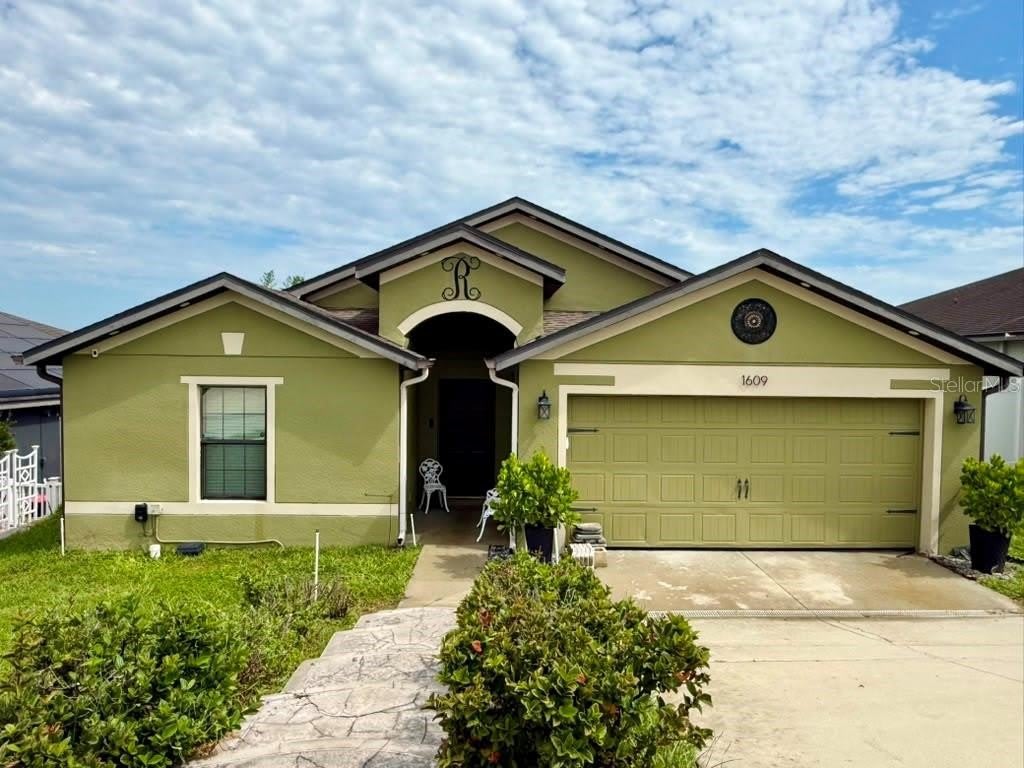 1609 STEELY Drive – photo 1 of 23