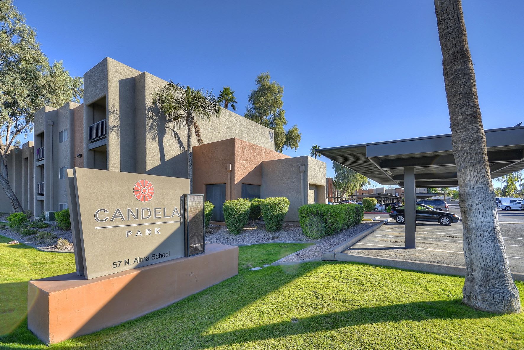 Candela Park – photo 1