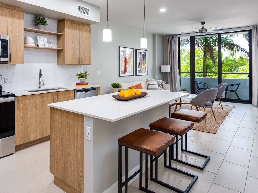 Avalon Doral – photo 1