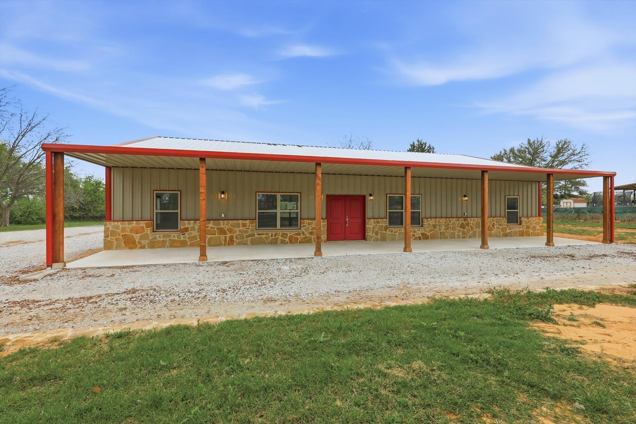 1445 County Road 3690 – photo 1 of 62
