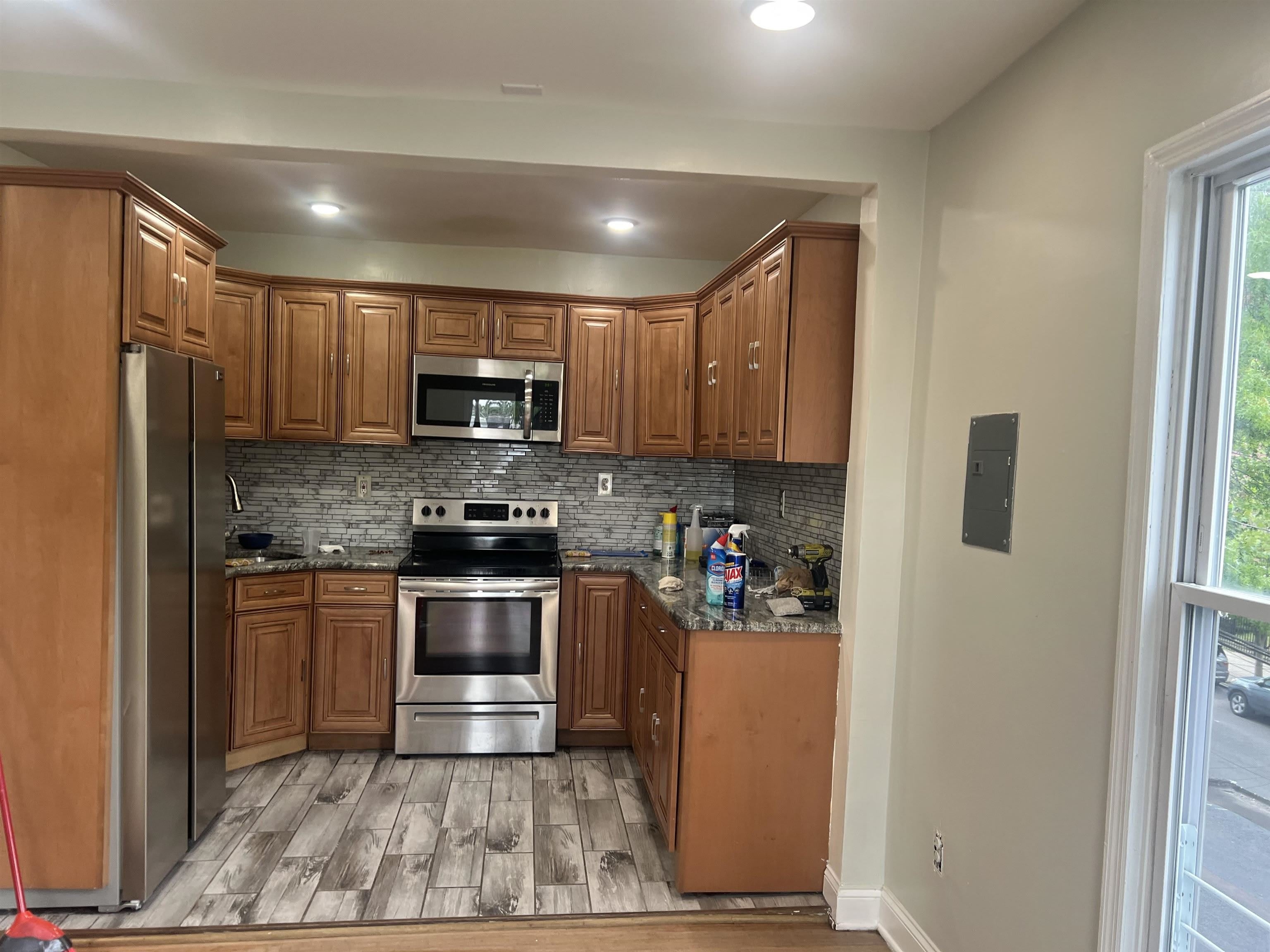 113 Belmont Ave – photo 1