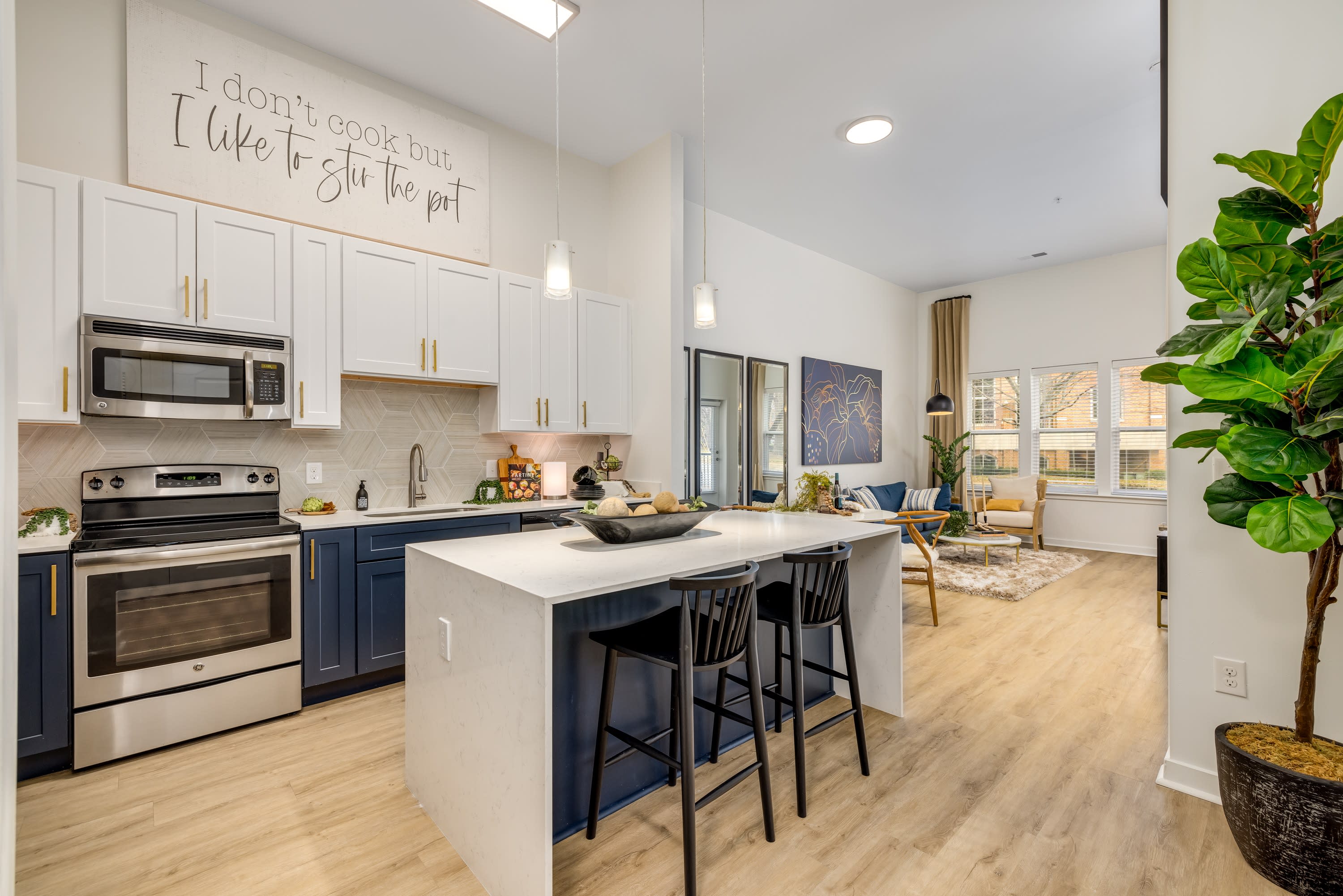 Midtown 205 – photo 1