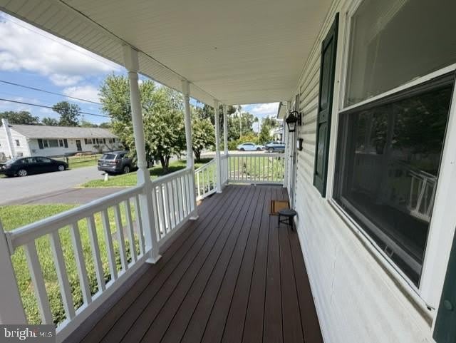 1709 RIVERDALE Drive – photo 1 of 24