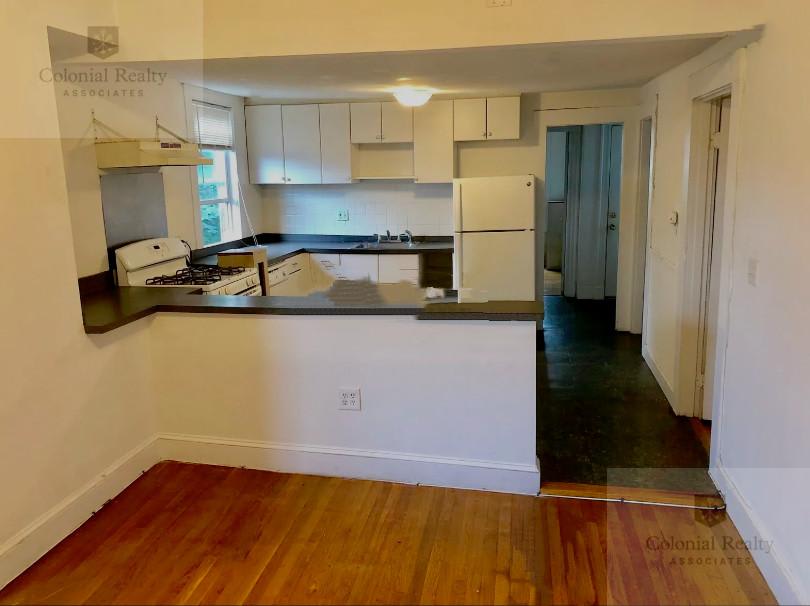38 Newton St. – photo 1