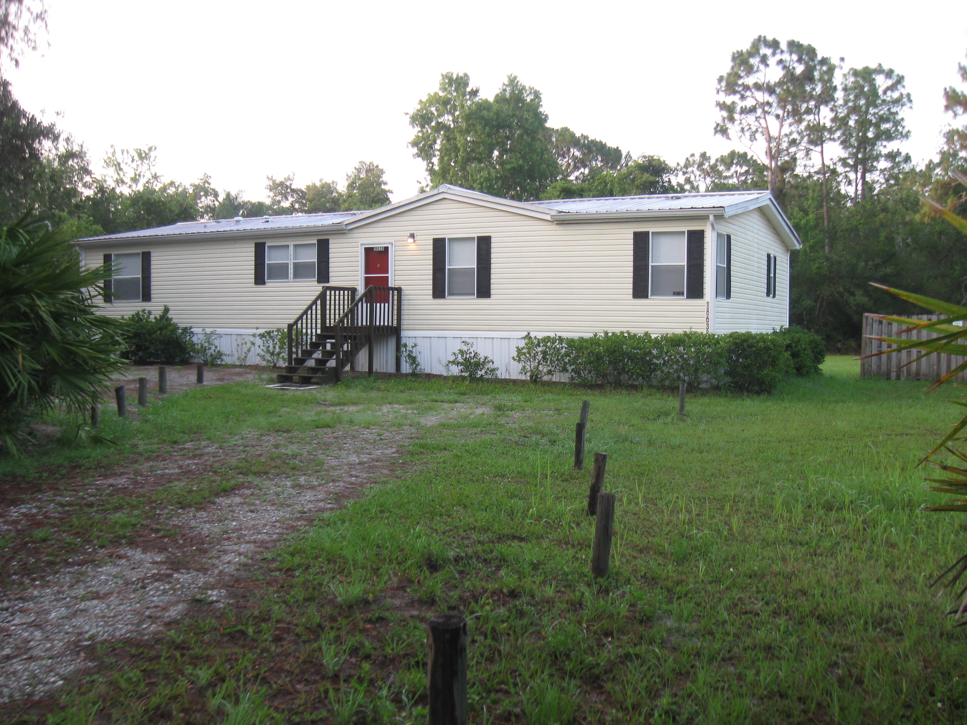 18638 Hewlett Rd – photo 1 of 12