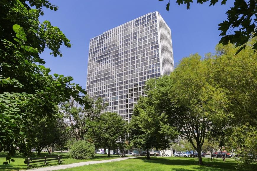 330 West Diversey Pkwy. – photo 1