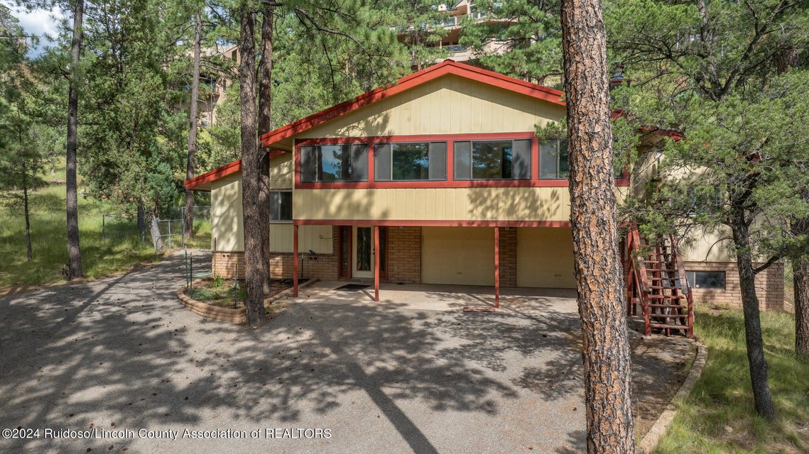 109 Snowcap Drive – photo 1 of 32