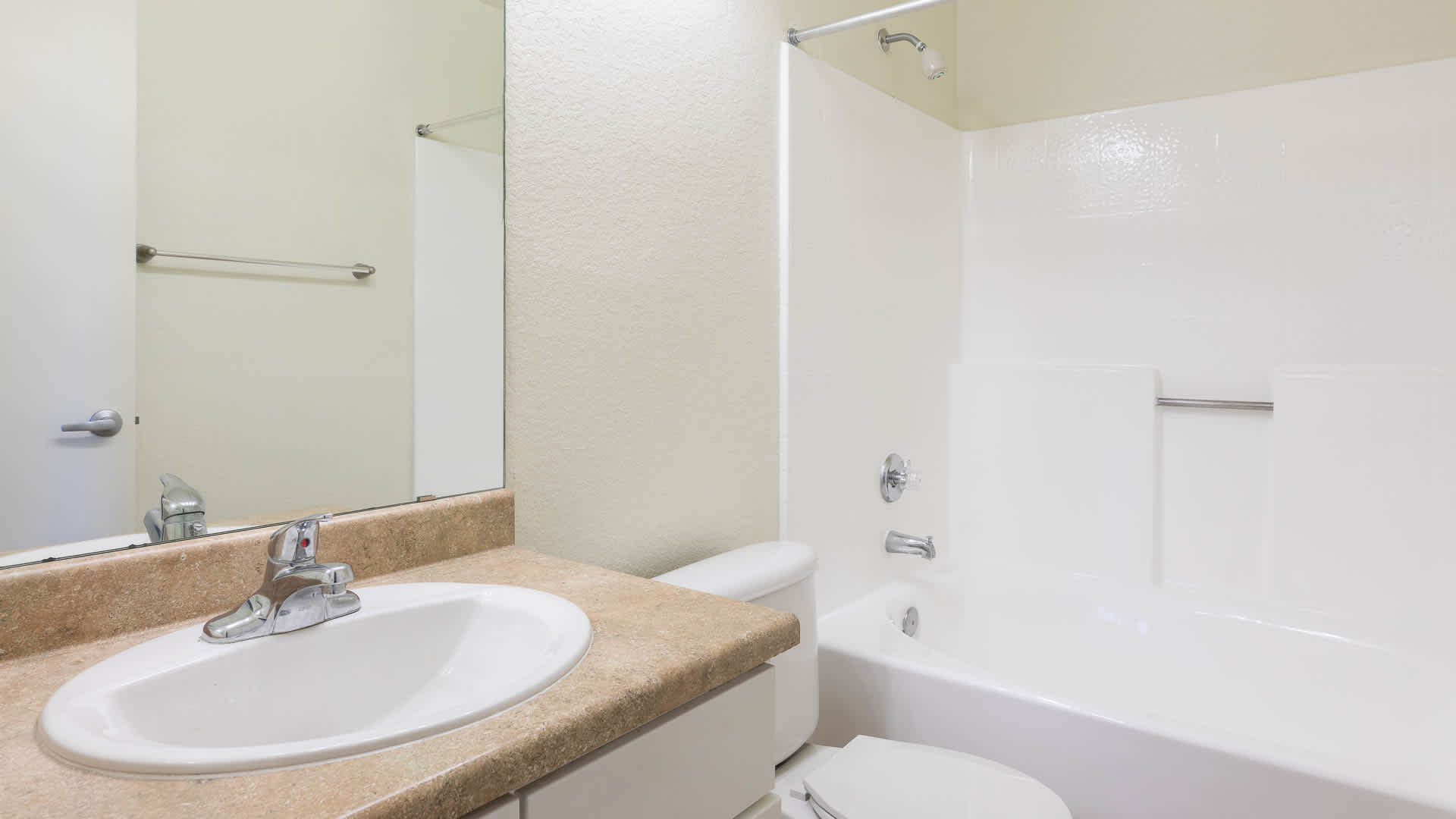 Vista Del Lago – photo 1 of 105