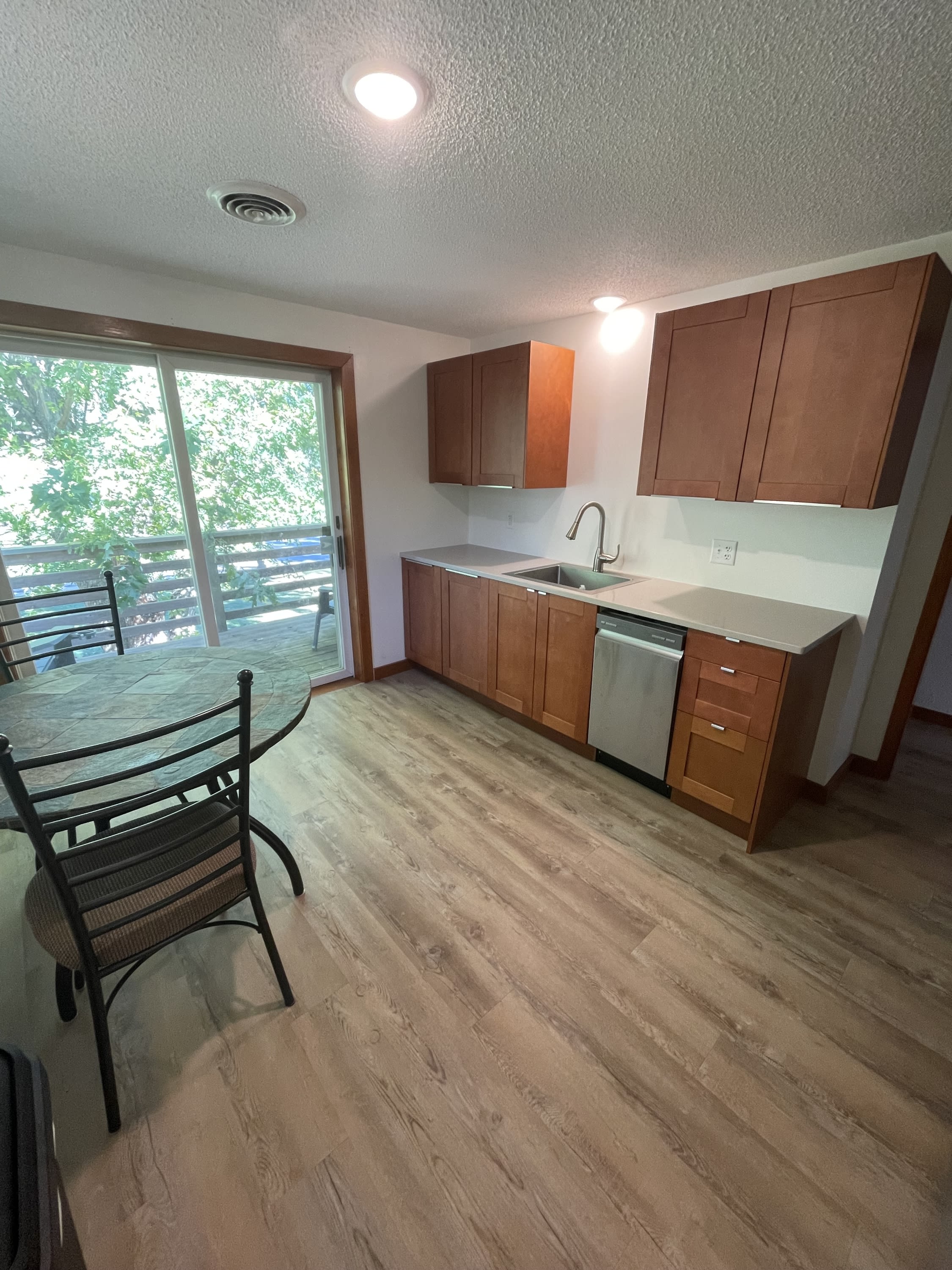 288 Court Street South – photo 1 of 10