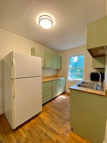 204 Laffoon Dr. Apt A – photo 1 of 10