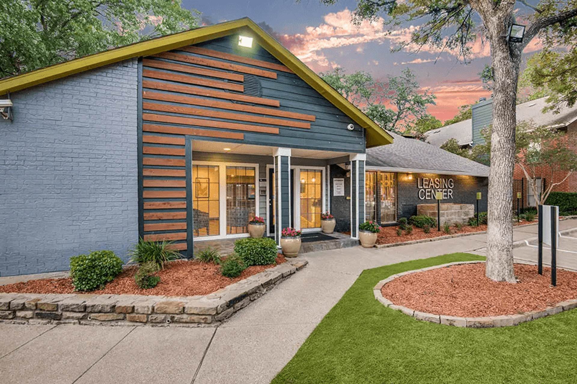 Cottonwood Dallas – photo 1