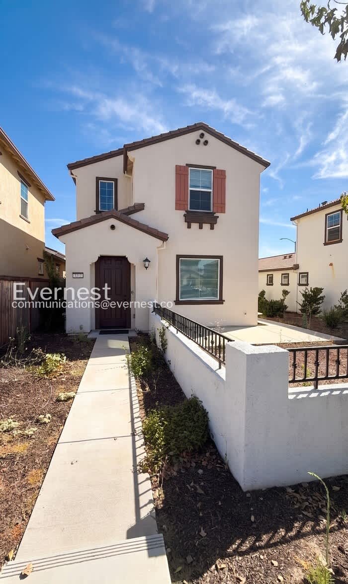 7912 Titan Drive – photo 1 of 133