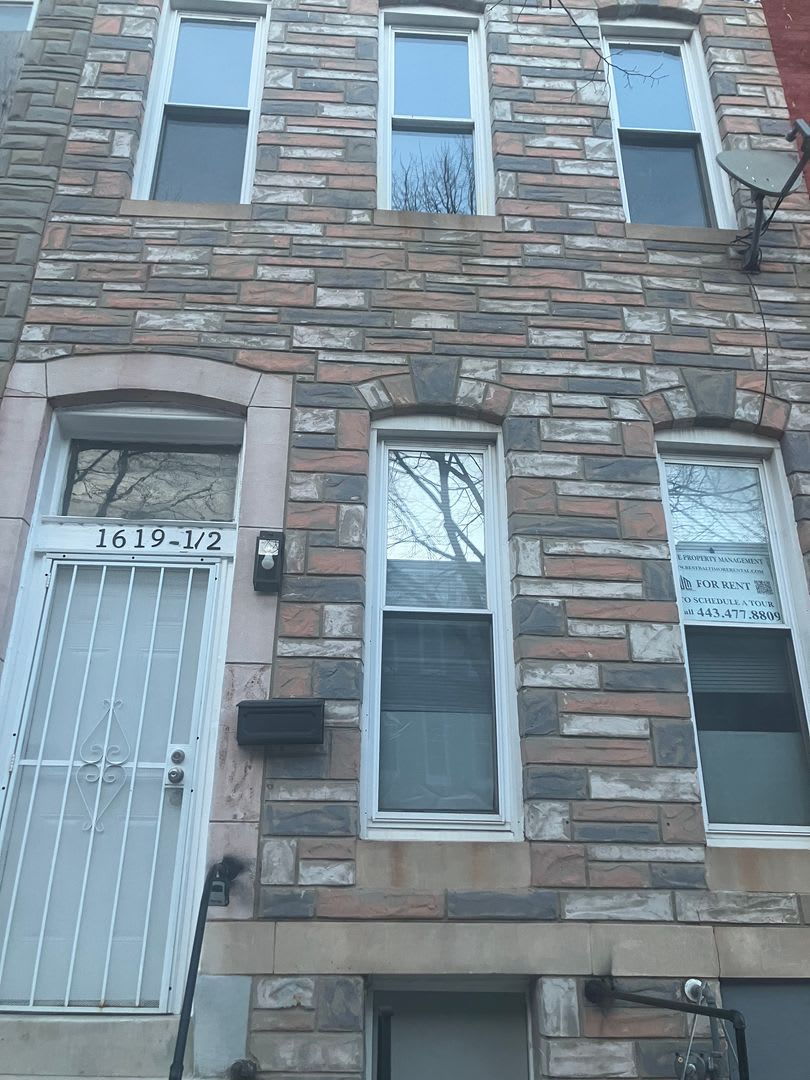 Spacious 3-Bedroom Home in a Prime Baltimore Location – Only $1,500/Month! – photo 1