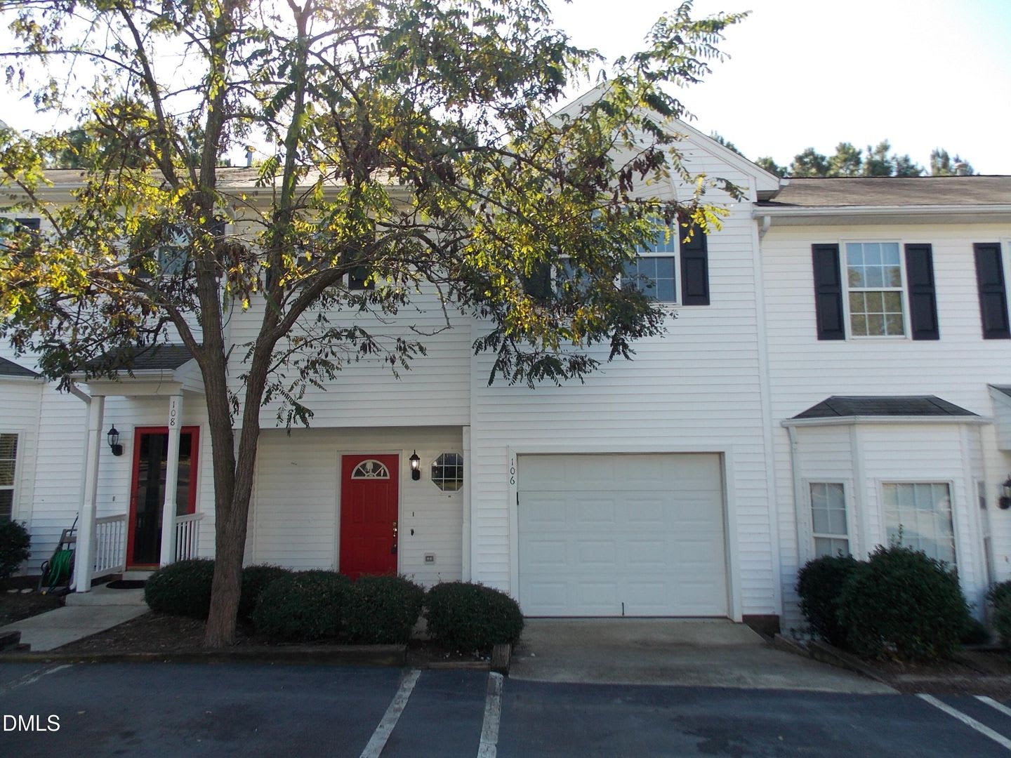 106 Pointe Crest Court – photo 1