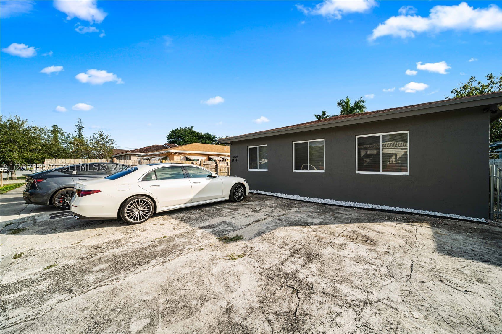 1250 NE 110th St – photo 1