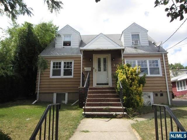 377 Westminster Place – photo 1 of 10