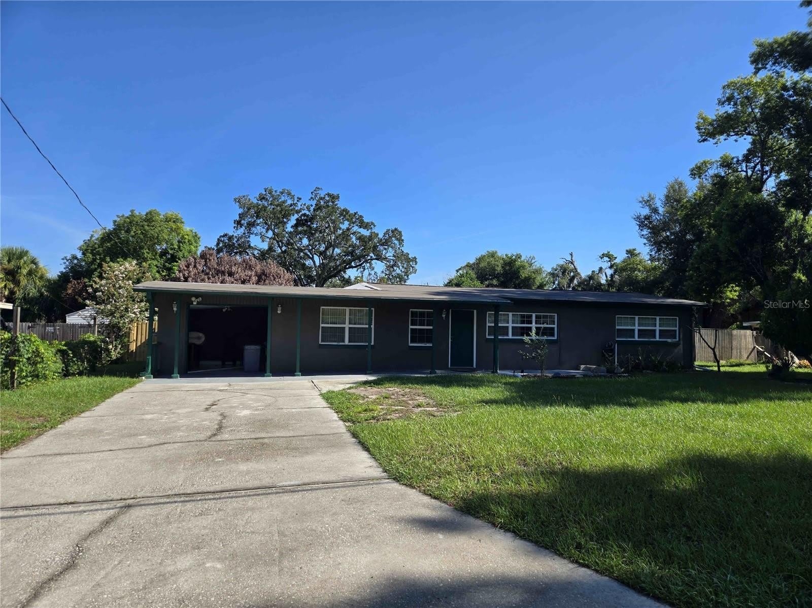 111 EUNA Lane – photo 1