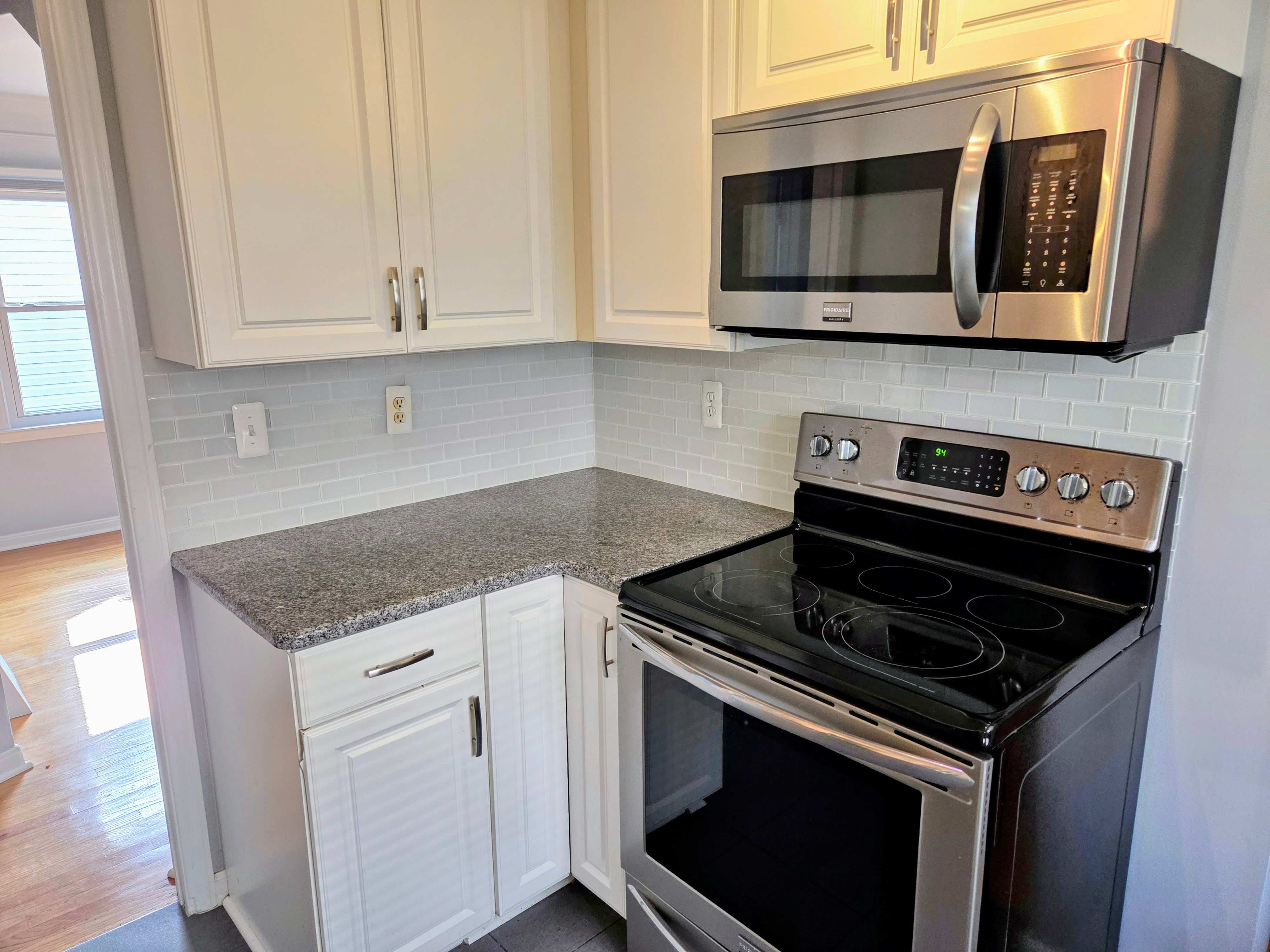2215 East Lincoln Avenue – photo 1 of 141