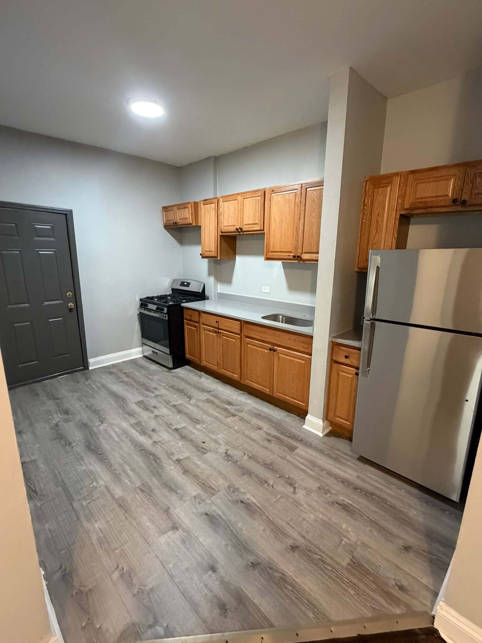 6930 S Wabash Ave – photo 1