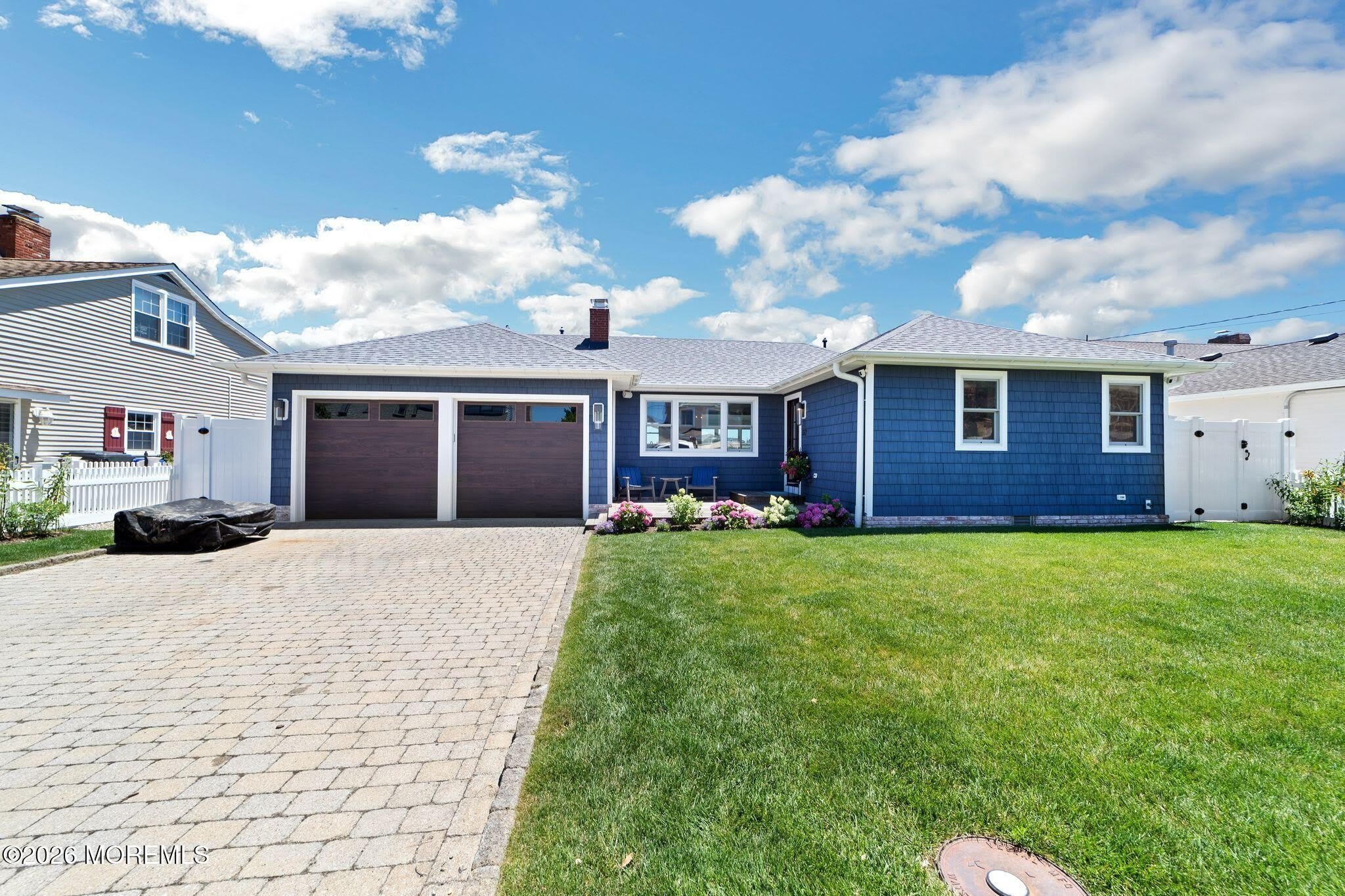 347 Bay Lane – photo 1