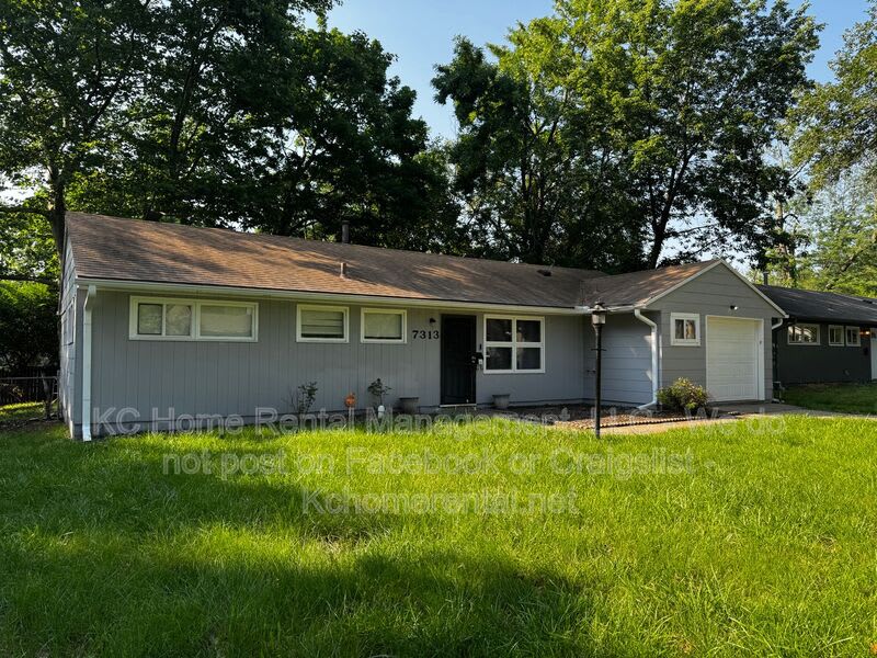 7313 E 109th Terrace – photo 1