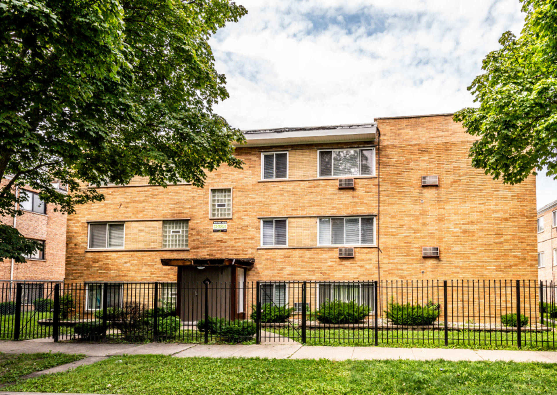 8334 S Ellis Ave – photo 1