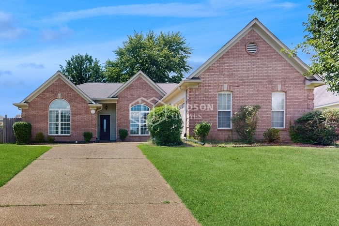 5039 Wolfchase Farms Parkway – photo 1